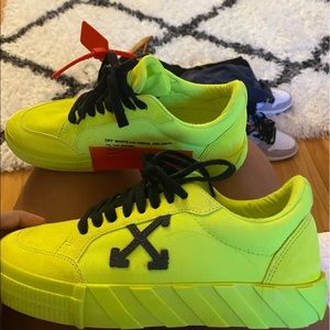 Off White Arrow low top neon canvas sneakers